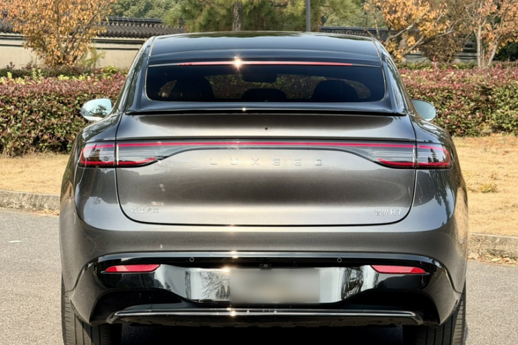 鸿蒙智行 智界R7 2024款 纯电 802km Max车身外观6001