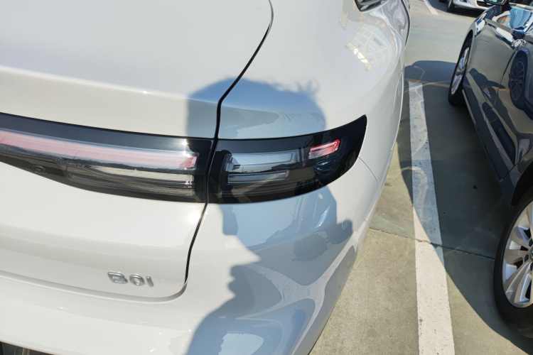 零跑汽车 零跑B01 2025款 650悦享版车身外观9