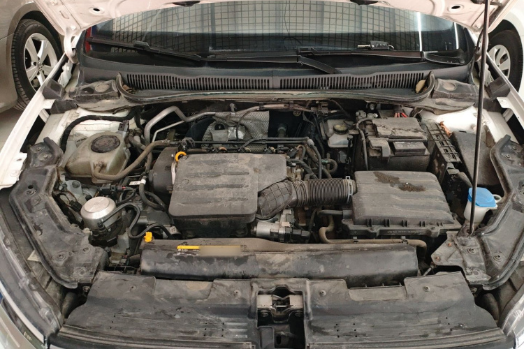 大众 朗逸 2023款 新锐 1.5L 自动新逸版机舱底盘24