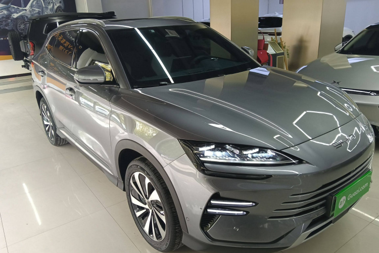 比亚迪 宋PLUS新能源 2023款 冠军版 DM-i 150KM 旗舰PLUS 5G车身外观6002