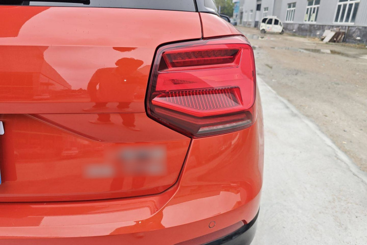 奥迪Q2L 2021款 35 TFSI 进取动感型车身外观9