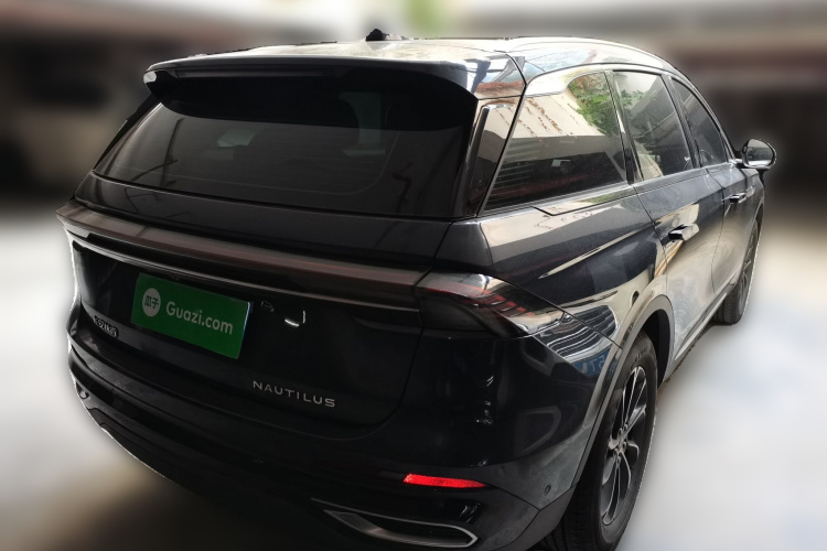 林肯 航海家 2023款 2.0T 四驱尊享版车身外观7