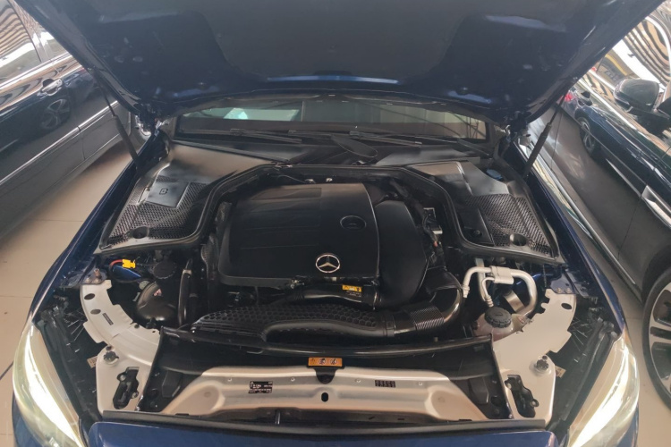 奔驰C级 2019款 C 260 L 运动版局部细节24