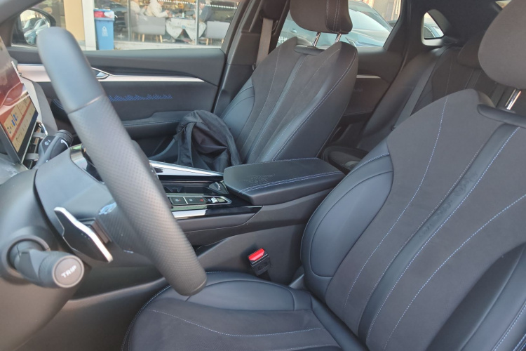 吉利汽车 星瑞 2025款 东方曜 2.0TD 望月版中控内饰19