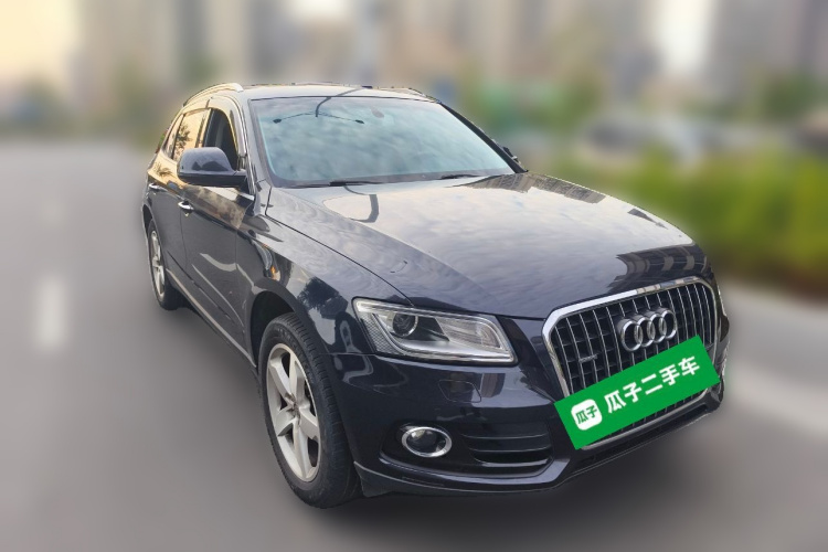 奥迪Q5 2016款 40 TFSI 技术型车身外观3