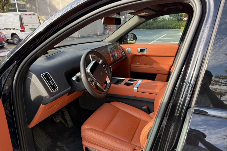 理想汽车 理想L7 2023款 Air中控内饰7004