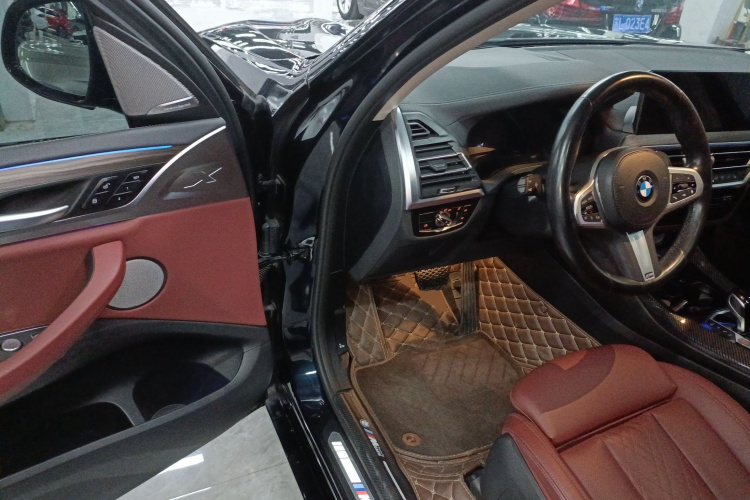 宝马X3 2022款 改款 xDrive30i 领先型 M曜夜套装中控内饰20