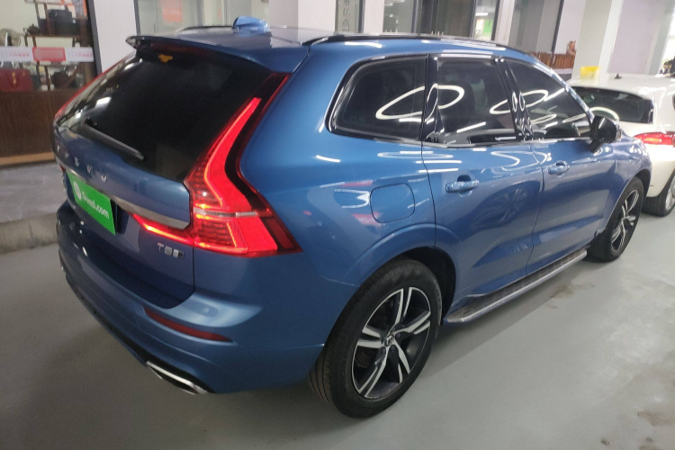 沃尔沃XC60 2020款 T5 四驱智远运动版车身外观7