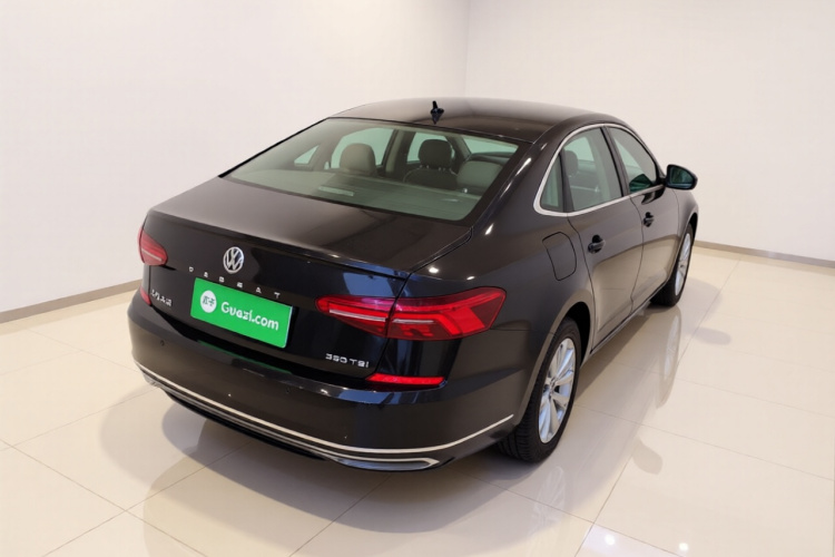 大众 帕萨特 2019款 330TSI 精英版 国V车身外观7