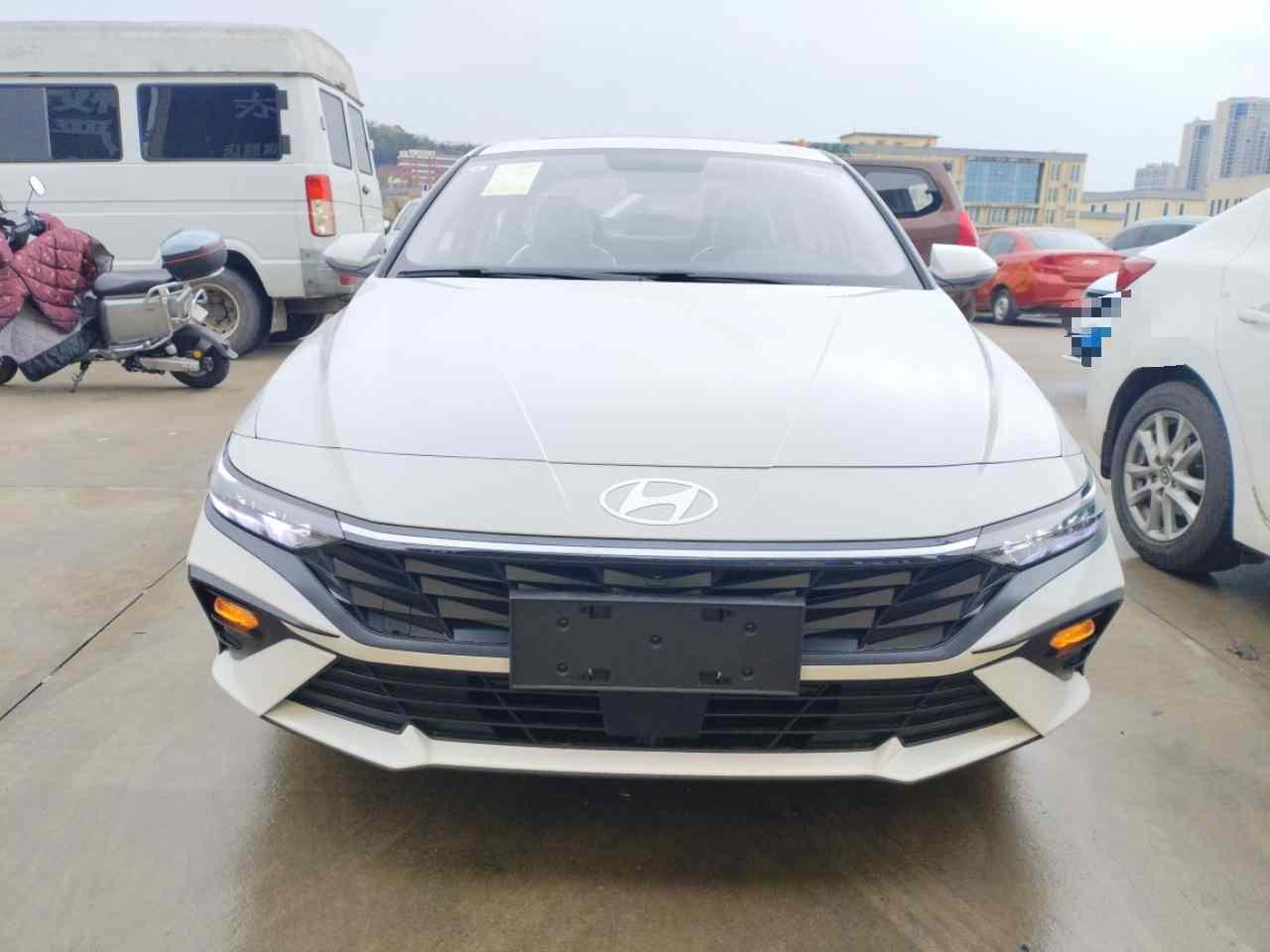 现代 伊兰特 2023款 1.5L CVT GLX精英版(1)