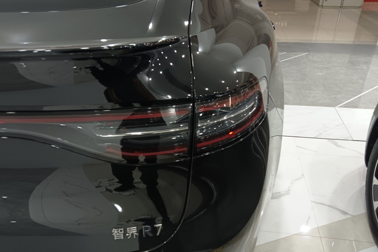 鸿蒙智行 智界R7 2024款 纯电 736km UItra车身外观6006