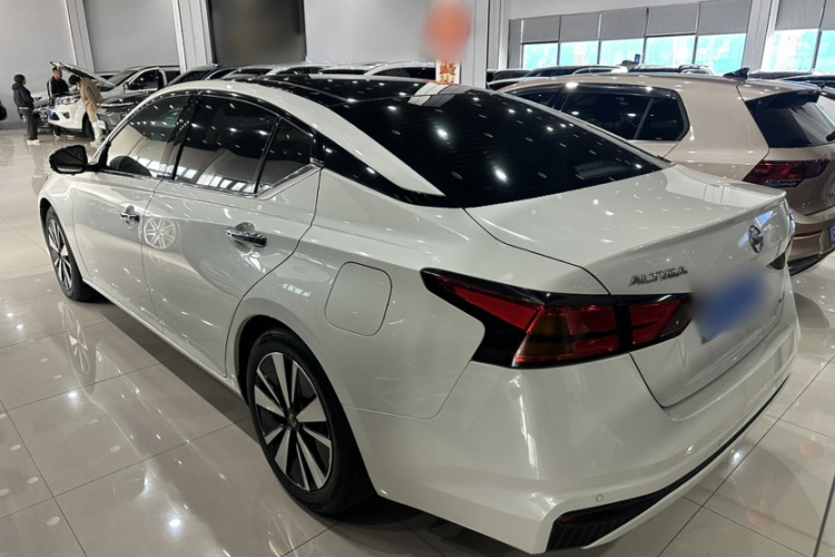 日产 天籁 2021款 2.0L XL 舒适版车身外观6005