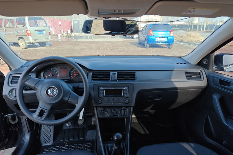 大众 桑塔纳 2015款 1.4L 手动风尚版中控内饰7003