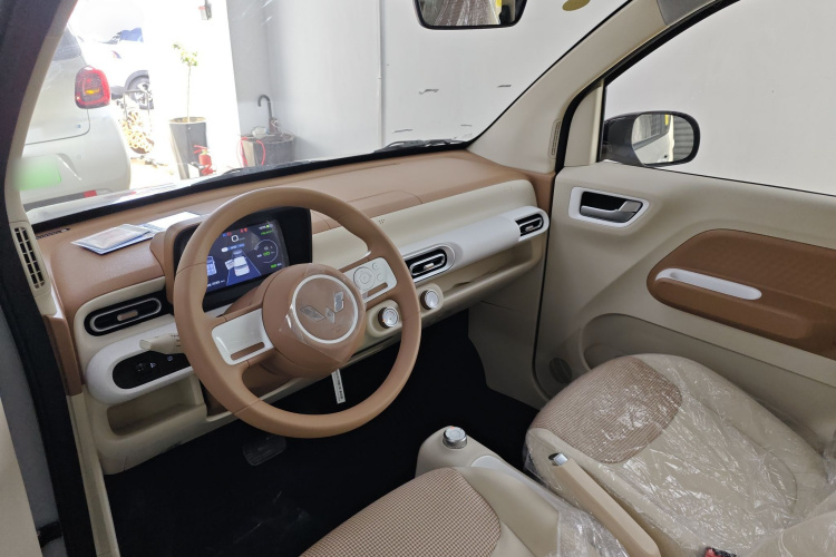 五菱汽车 宏光MINIEV 2024款 第三代 215km 青春版中控内饰7002