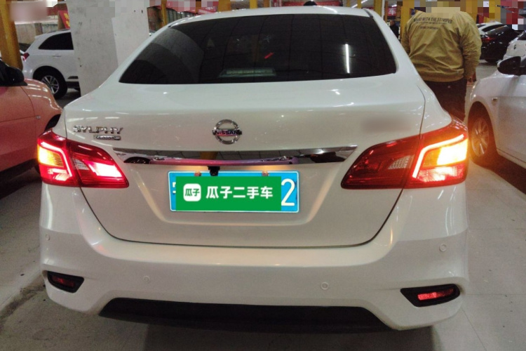 日产 轩逸 2021款 经典 1.6XE CVT舒适版车身外观6004