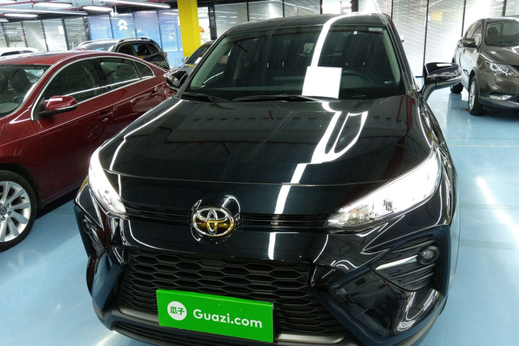 丰田 威兰达 2023款 2.0L CVT两驱领先版车身外观2