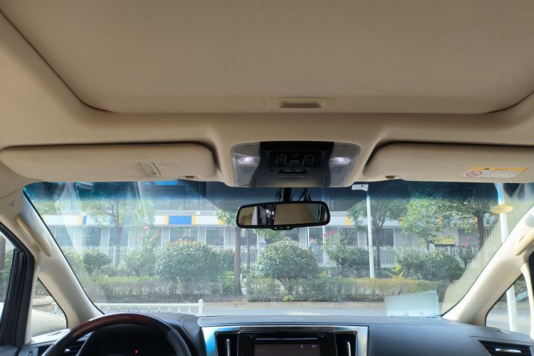 丰田 埃尔法 2015款 3.5L 豪华版中控内饰22