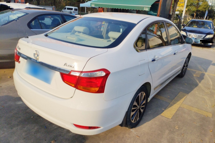 东风风神A60 2016款 1.5L 手动豪华型车身外观6005