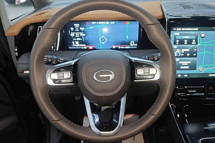 广汽传祺 传祺M8 2024款 大师系列 400T 至尊版中控内饰13