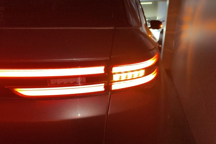 长安CS55PLUS 2022款 蓝鲸版 1.5T DCT尊贵型车身外观6006