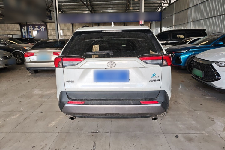 丰田 RAV4荣放 2020款 2.0L CVT两驱风尚版车身外观6