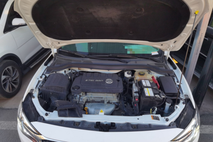 别克 英朗 2021款 改款 典范 1.5L 自动精英型机舱底盘24