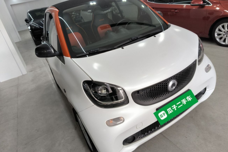 smart fortwo 2018款 1.0L 52千瓦硬顶灵动版 国V车身外观3