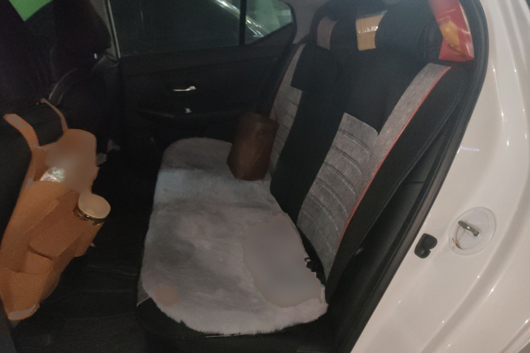 日产 轩逸 2023款 1.6L CVT悦享版中控内饰7004