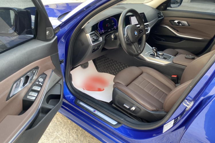 宝马3系 2020款 改款 325Li M运动曜夜套装中控内饰7002