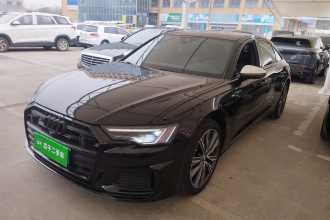 奥迪A6L 2021款 45 TFSI quattro 尊享动感型