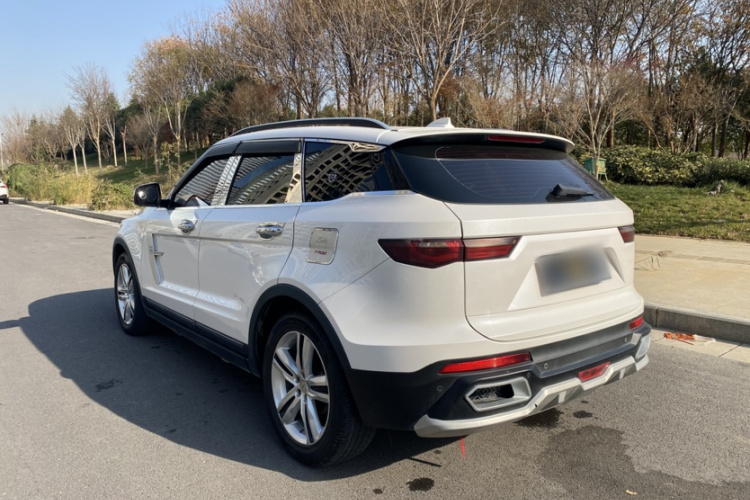 众泰T700 2017款 1.8T 双离合尊贵型车身外观6006