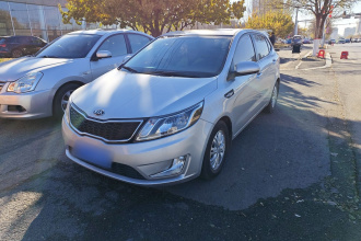 起亚K2 2012款 两厢 1.4L MT 炫酷纪念版