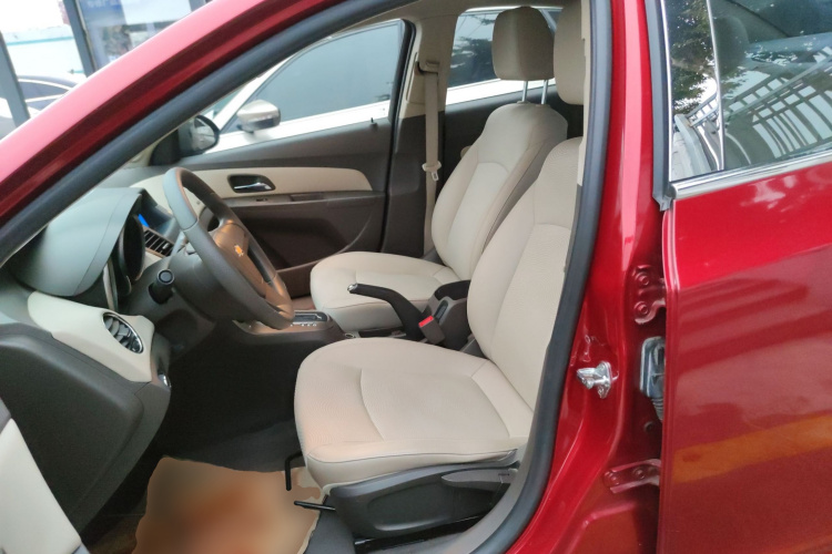 雪佛兰 科鲁兹 2015款 1.5L 经典 SE AT局部细节19