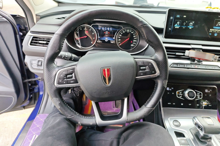 红旗H5 2022款 经典款 改款 1.5T DCT旗韵版中控内饰13