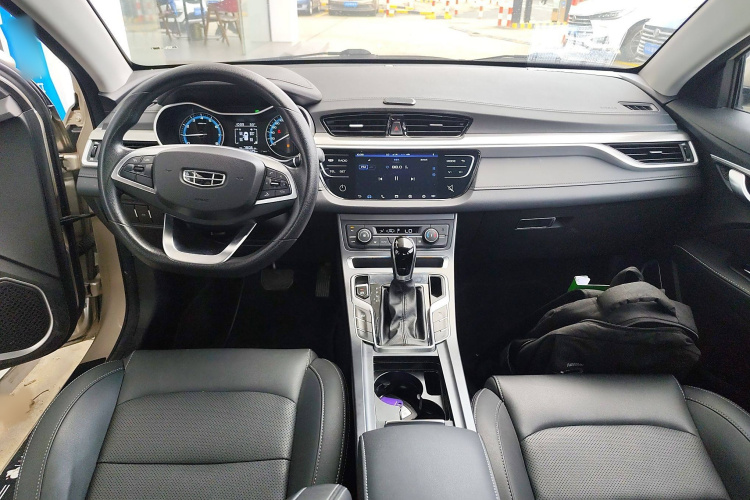 吉利汽车 帝豪 2020款 1.5L CVT豪华型中控内饰7002