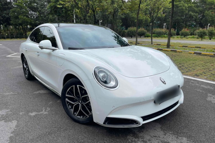 欧拉闪电猫 2022款 555km 尊贵版车身外观6002