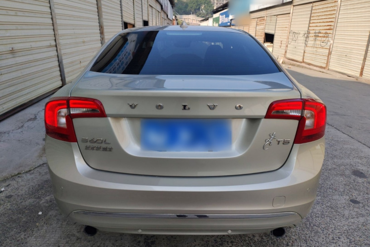 沃尔沃S60 2019款 S60L 改款 T5 智进进阶版车身外观6