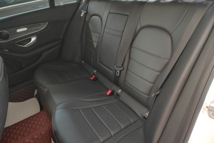 奔驰C级 2018款 C 200 L 运动版中控内饰7004