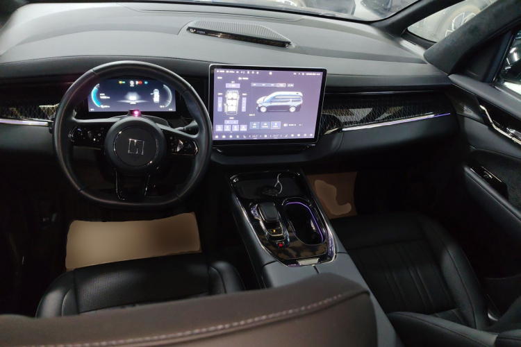 极氪009 2022款 ME版中控内饰7002