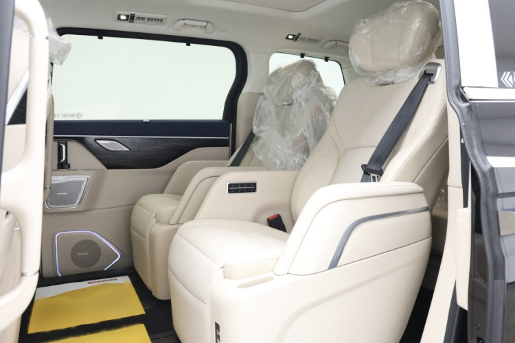 魏牌 高山 2023款 四驱旗舰版中控内饰7003