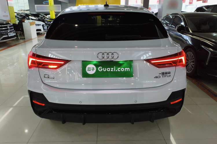 奥迪Q3 Sportback 2023款 40 TFSI 时尚型车身外观6