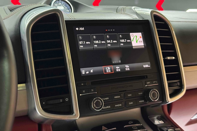 保时捷 2016款 Cayenne GTS 3.6T中控内饰7012