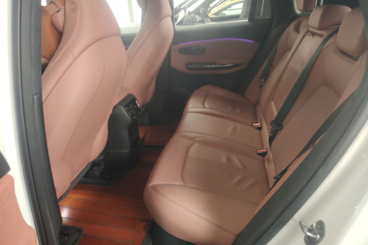 蔚来EC6 2020款 605KM 运动版中控内饰21