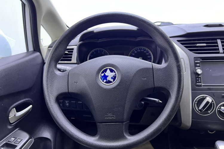 启辰R50X 2015款 1.6L 自动潮流版中控内饰7007