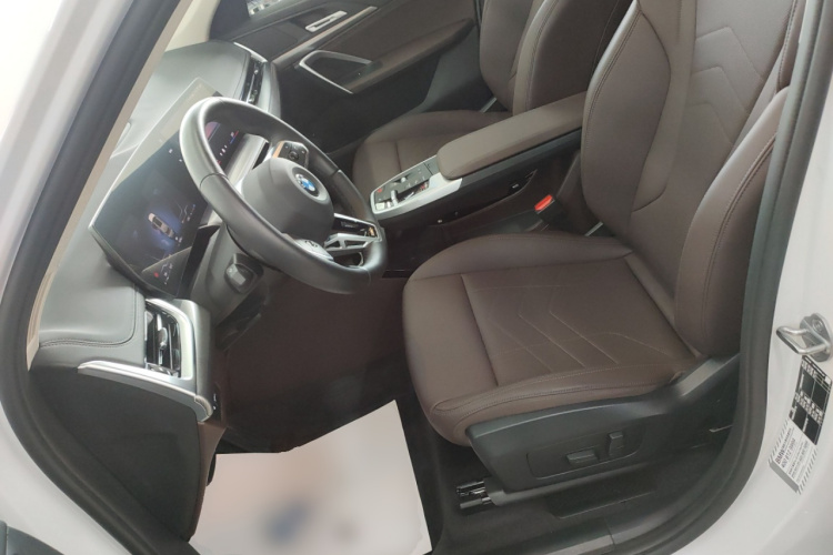 宝马X1 2024款 sDrive25Li M运动套装中控内饰19