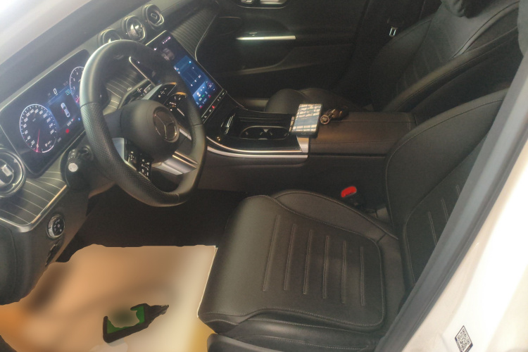 奔驰C级 2023款 改款 C 260 L 运动版中控内饰19