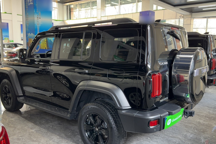 坦克300 2023款 越野版 2.0T 征服者车身外观6005