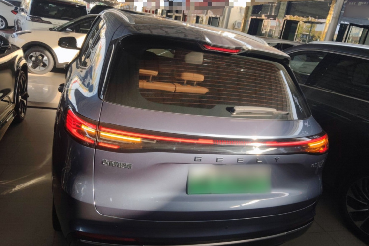 吉利银河 银河星舰7 EM-i 2025款 120km 领航版车身外观6004