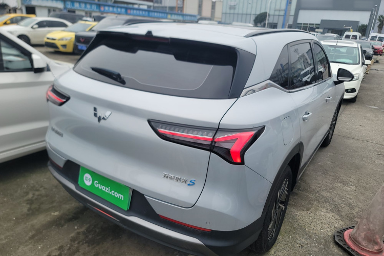 五菱汽车 五菱星光S 2024款 130km 旗舰型车身外观7