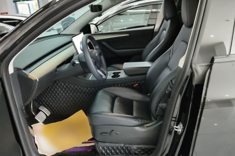 特斯拉 Model Y 2022款 Performance高性能全轮驱动版局部细节19